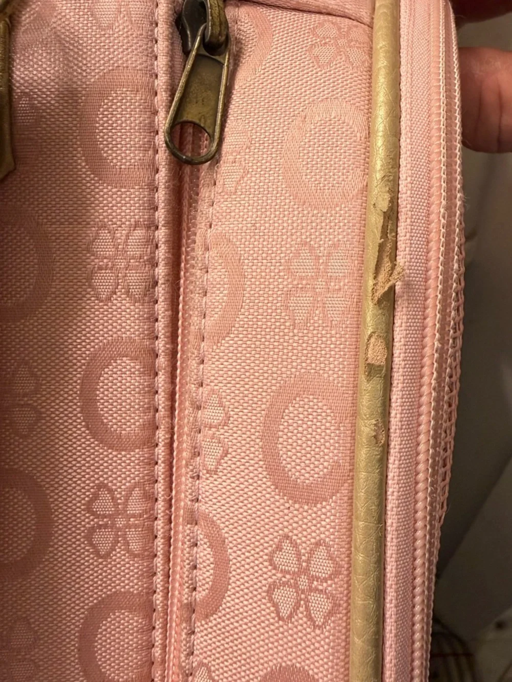 Parisian Pet Pink & Gold Carrier only used 1 time and in excellent condition..